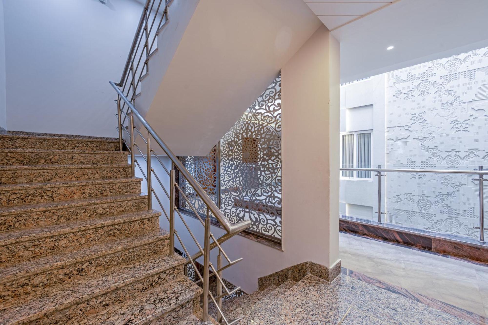 Hotel Ginger Palace Delhi Airport Νέο Δελχί Εξωτερικό φωτογραφία